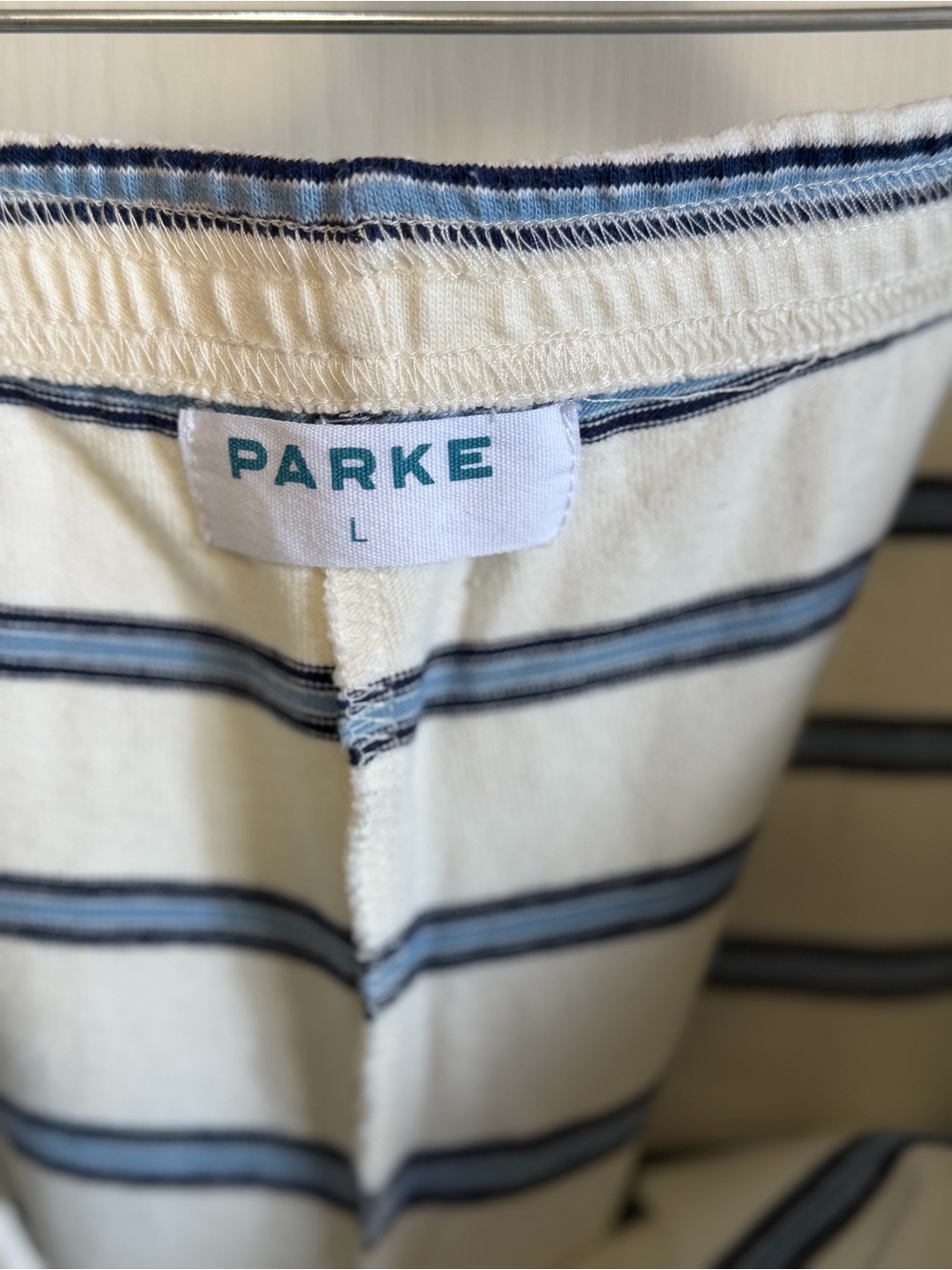 Parke Maggie & Emma White & Navy Stripe Shorts - Lg - Picture 4 of 4